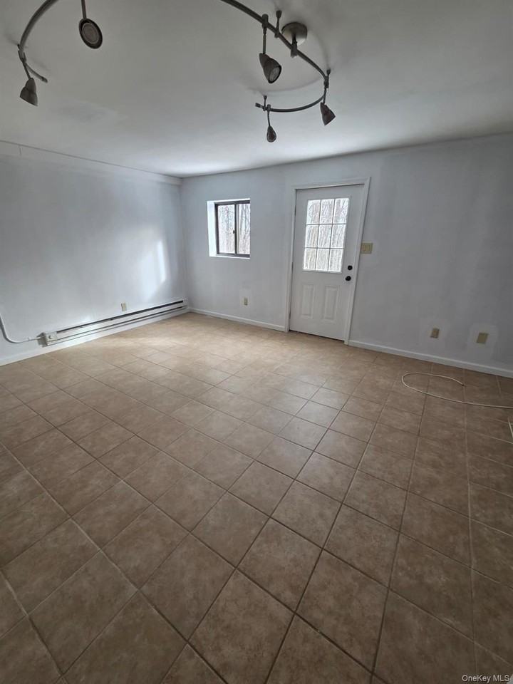 135 Shawanga Lodge Rd Unit 131 #131 - Photo 4 of 20