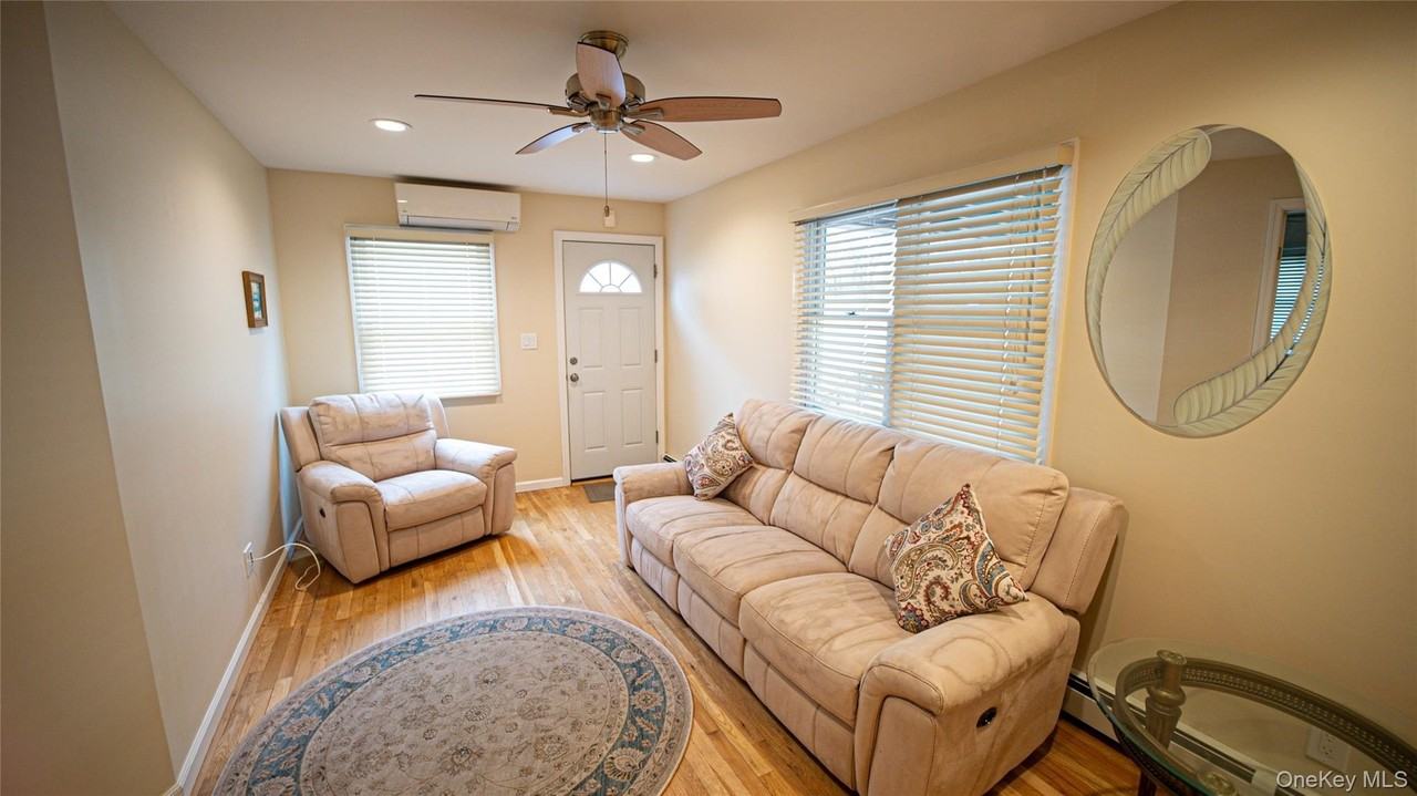 15 Westminster Ln - Photo 4 of 13