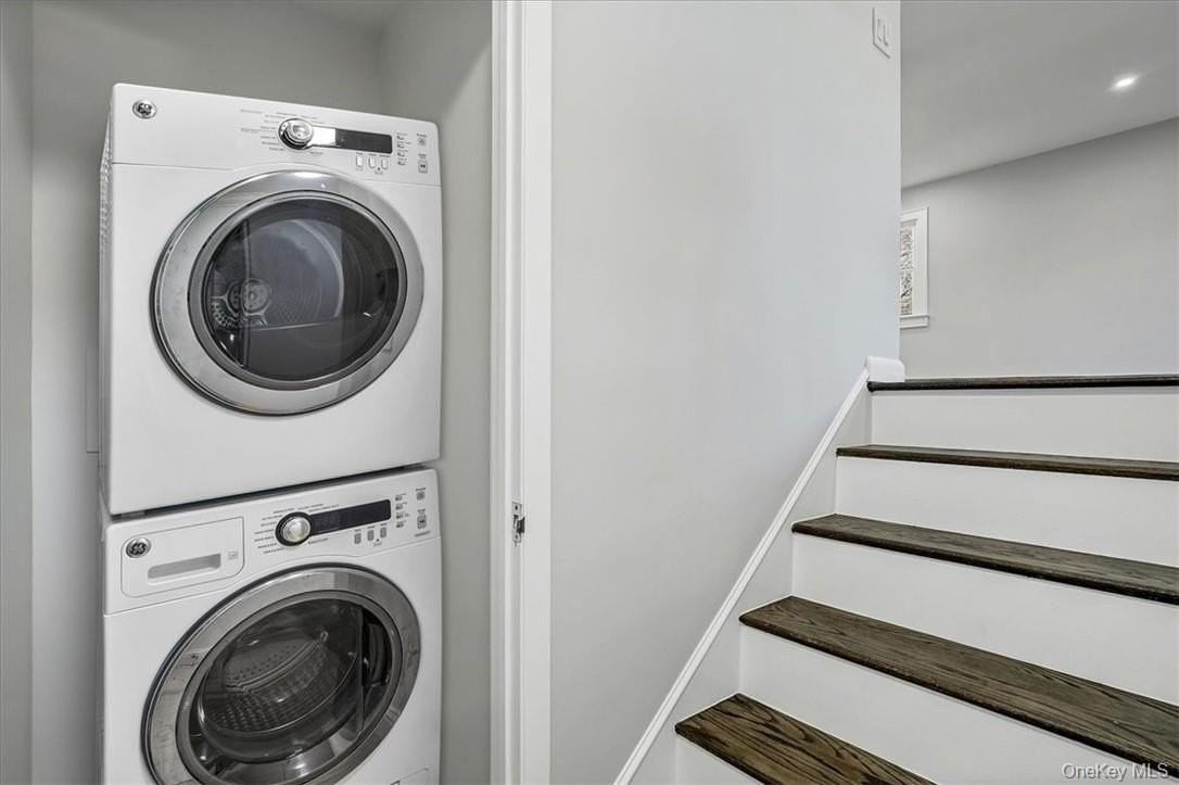 1 Intervale Ave Unit 2 #2 - Photo 4 of 29