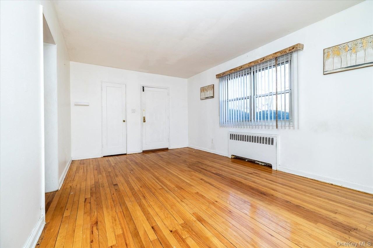 13322 Laurelton Pkwy Unit 1f #1F - Photo 3 of 13