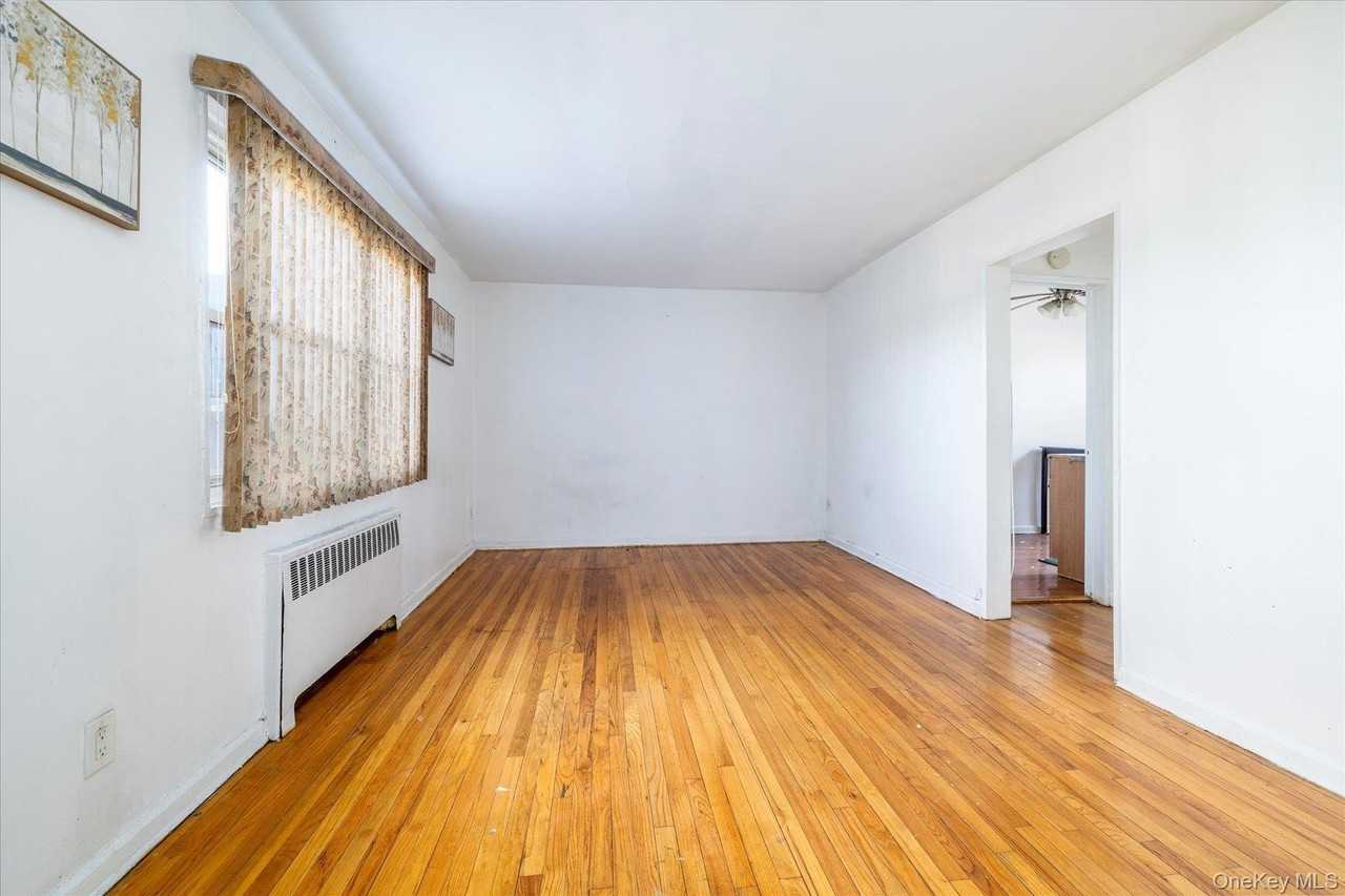 13322 Laurelton Pkwy Unit 1f #1F - Photo 4 of 13