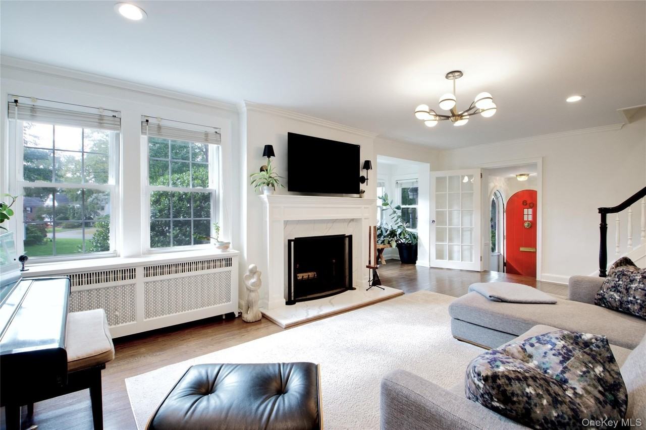 60 Thayer Rd - Photo 2 of 7