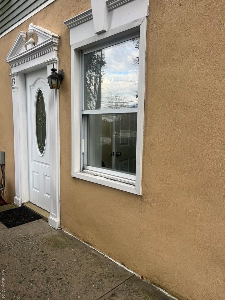 325 Mclean Ave Apt 13 #13 - Photo 2 of 7