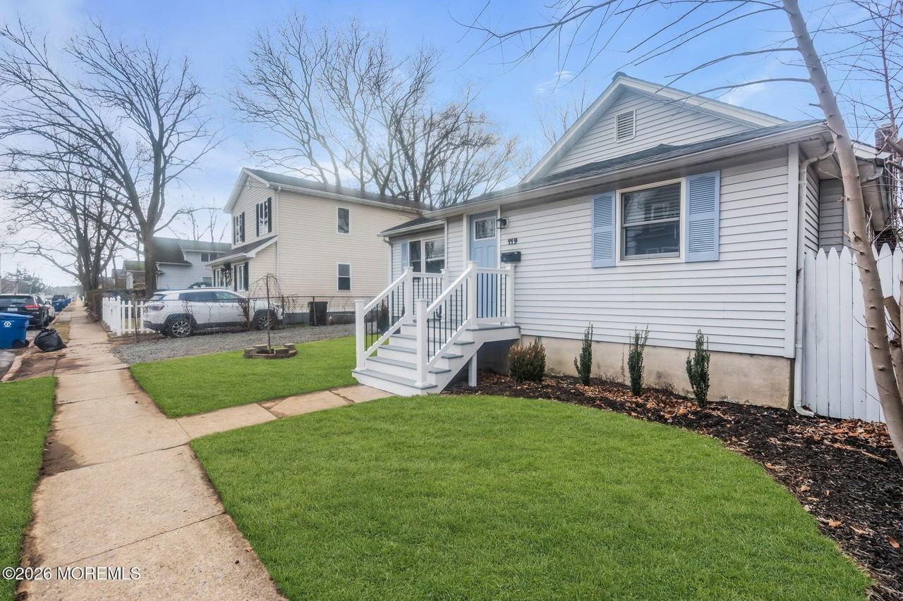 119 Ocean Ave - Photo 3 of 42