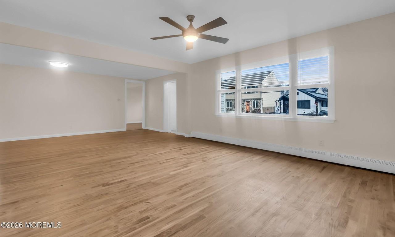 119 Ocean Ave - Photo 6 of 42