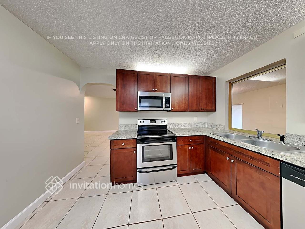 946 Johnson St - Photo 7 of 18