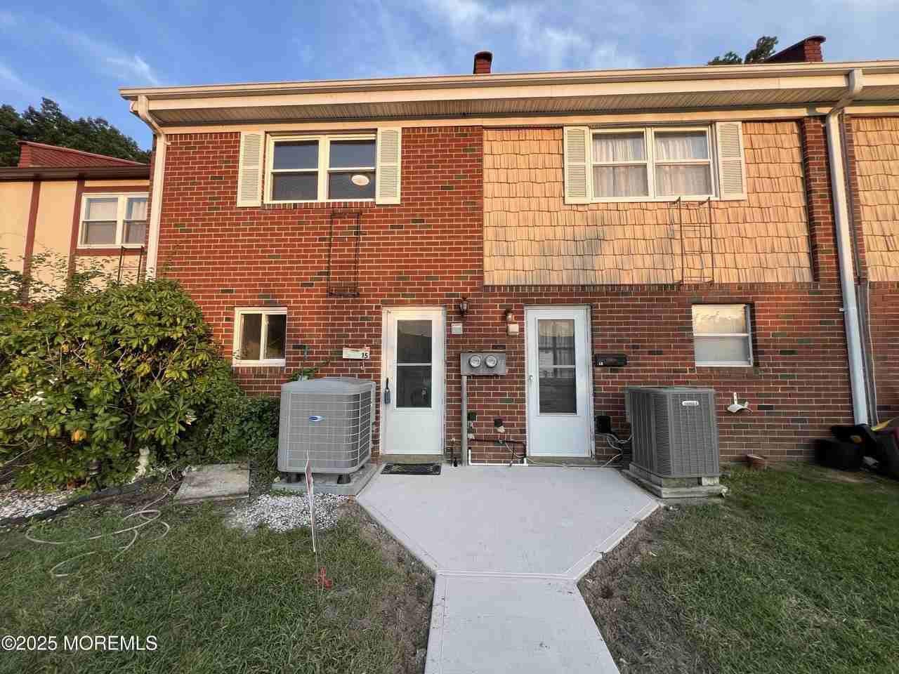 15 Briar Mills Dr - Photo 2 of 23