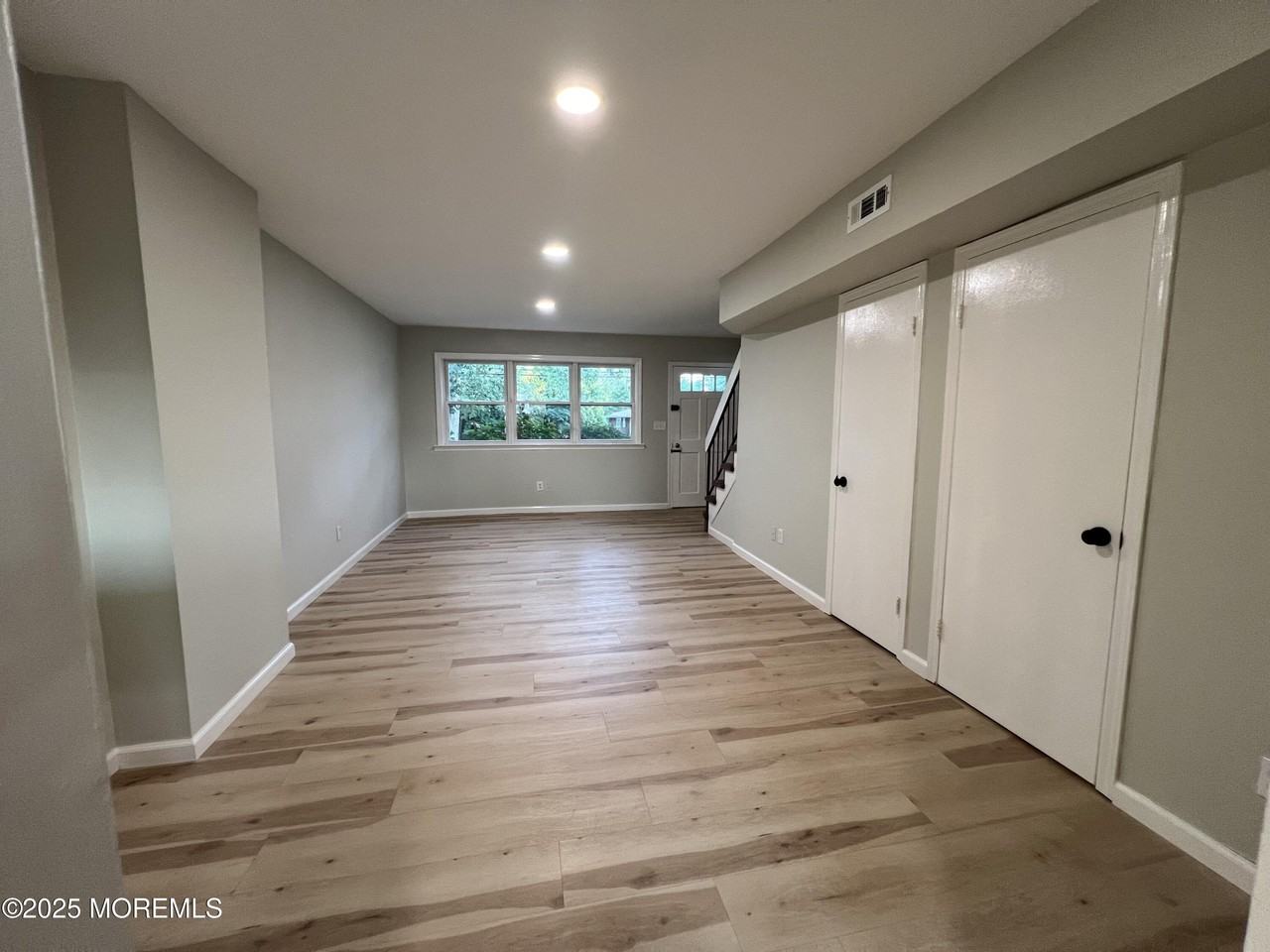 15 Briar Mills Dr - Photo 4 of 23