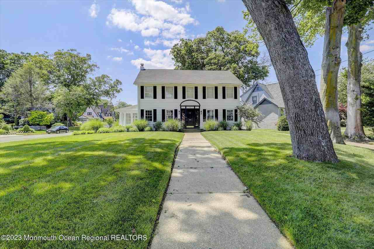 570 N Edgemere Dr Unit A #A - Photo 5 of 43