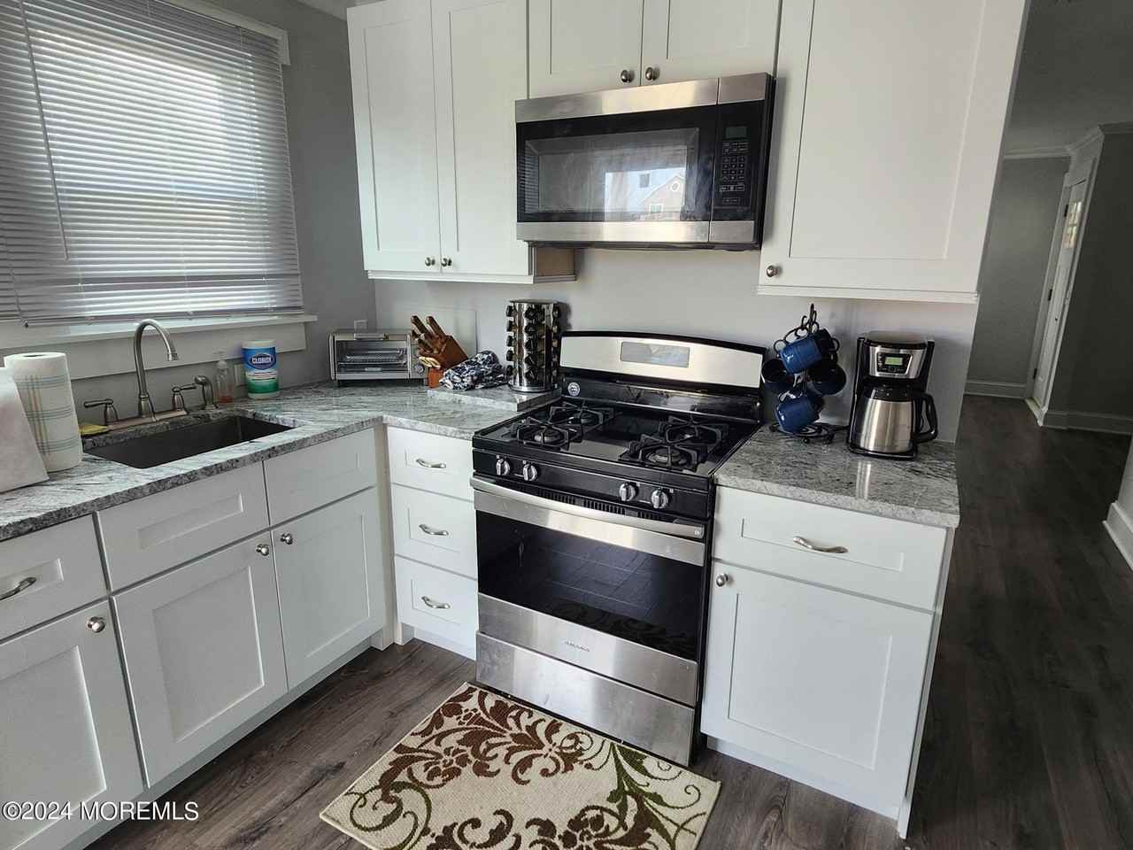 200 15th Ave - Photo 7 of 9