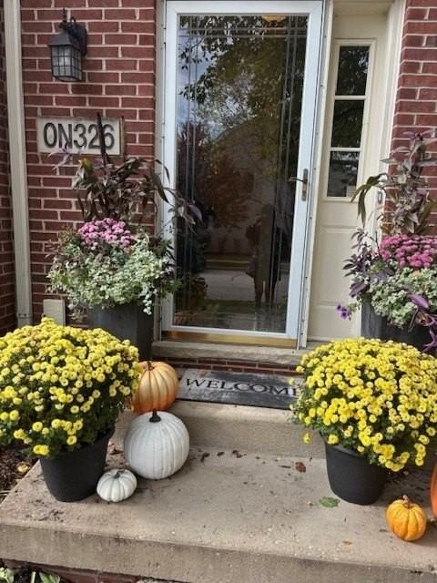 0N326 Baker Dr - Photo 2 of 23