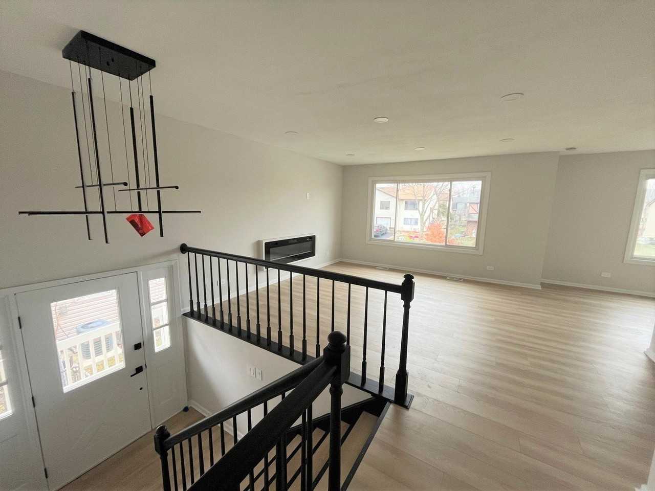 1842 Nautilus Ln - Photo 5 of 14