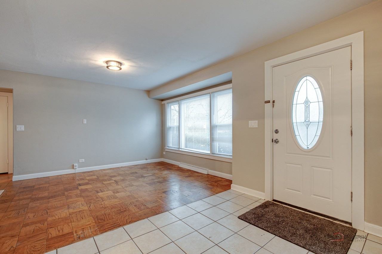 1595 N Mckinley Rd Unit 1 #1 - Photo 5 of 24