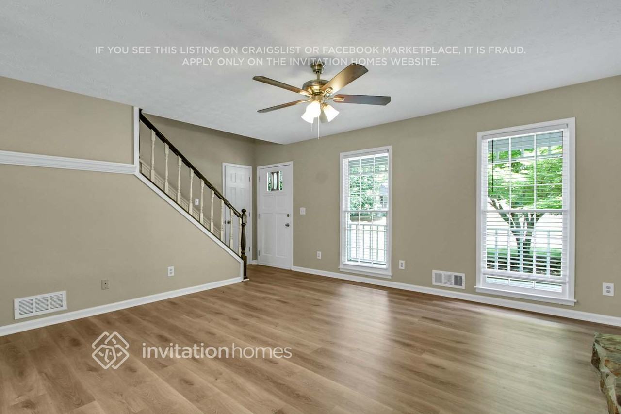 2935 Glynn Mill Ct - Photo 2 of 24