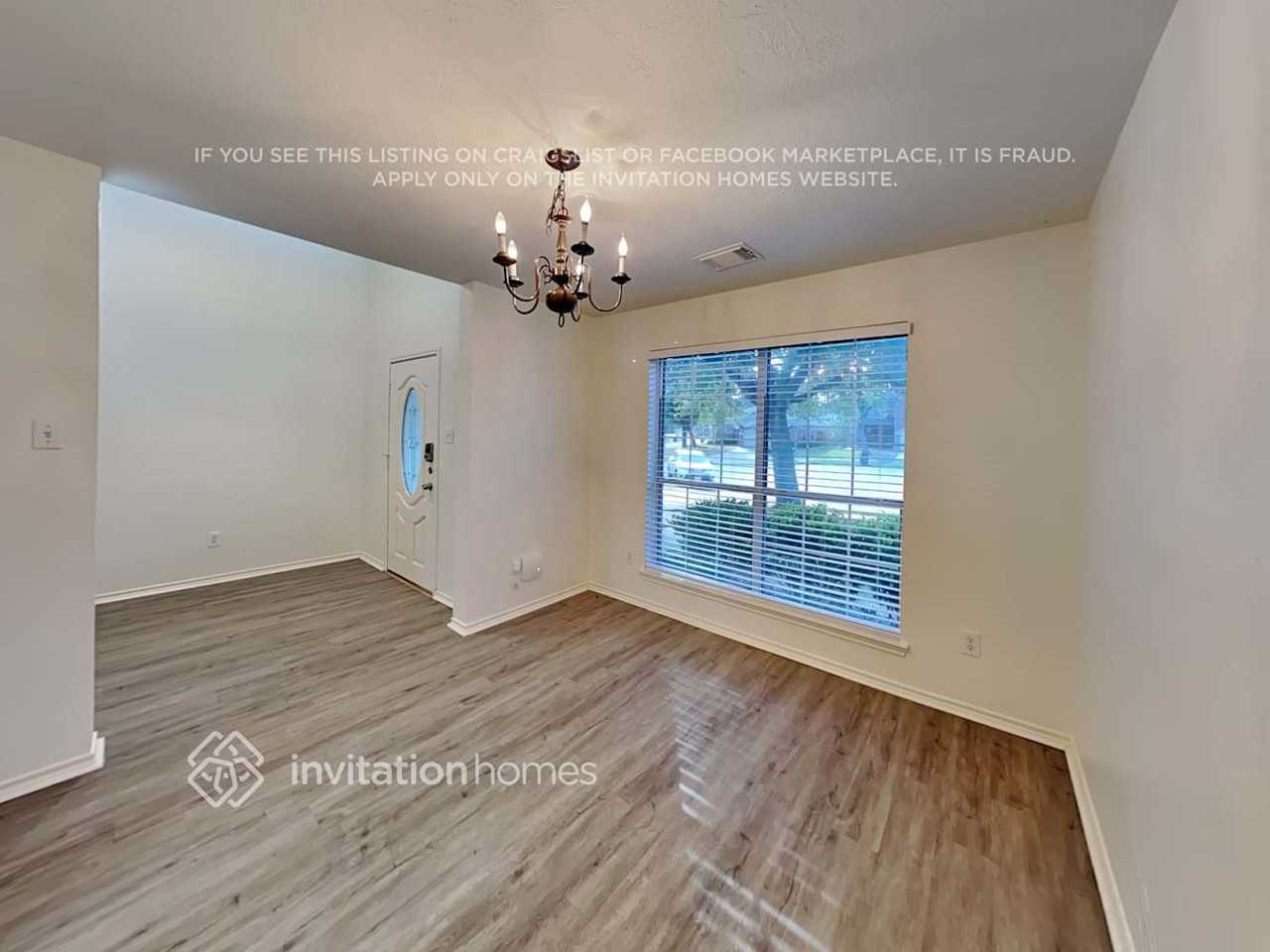 111 Riverbreeze Ct - Photo 4 of 21