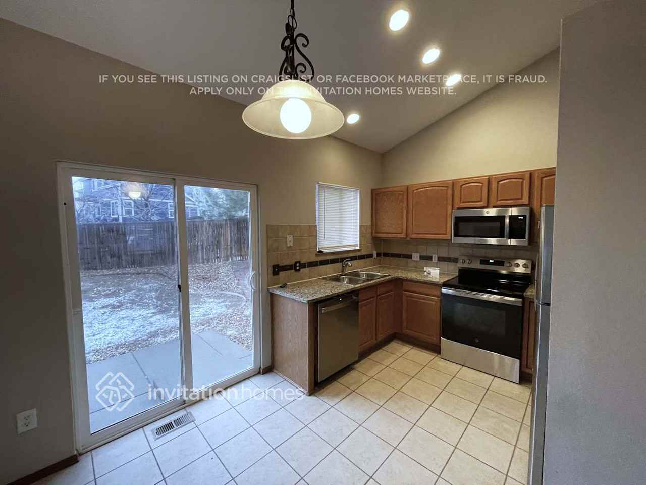 21731 E Kent Dr - Photo 6 of 17