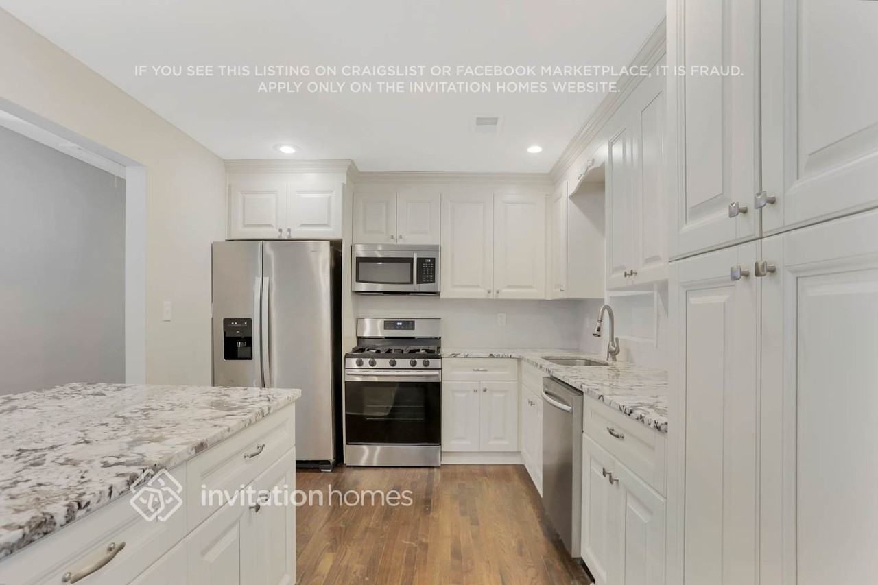 2805 Mitchell Dr - Photo 5 of 26