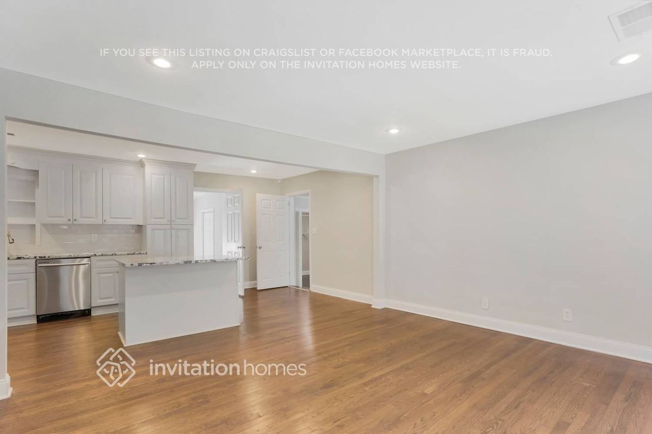 2805 Mitchell Dr - Photo 7 of 26