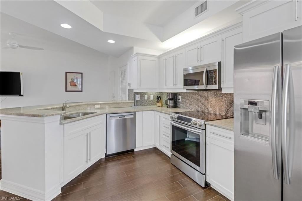450 Bayfront Pl #4201 - Photo 3 of 23