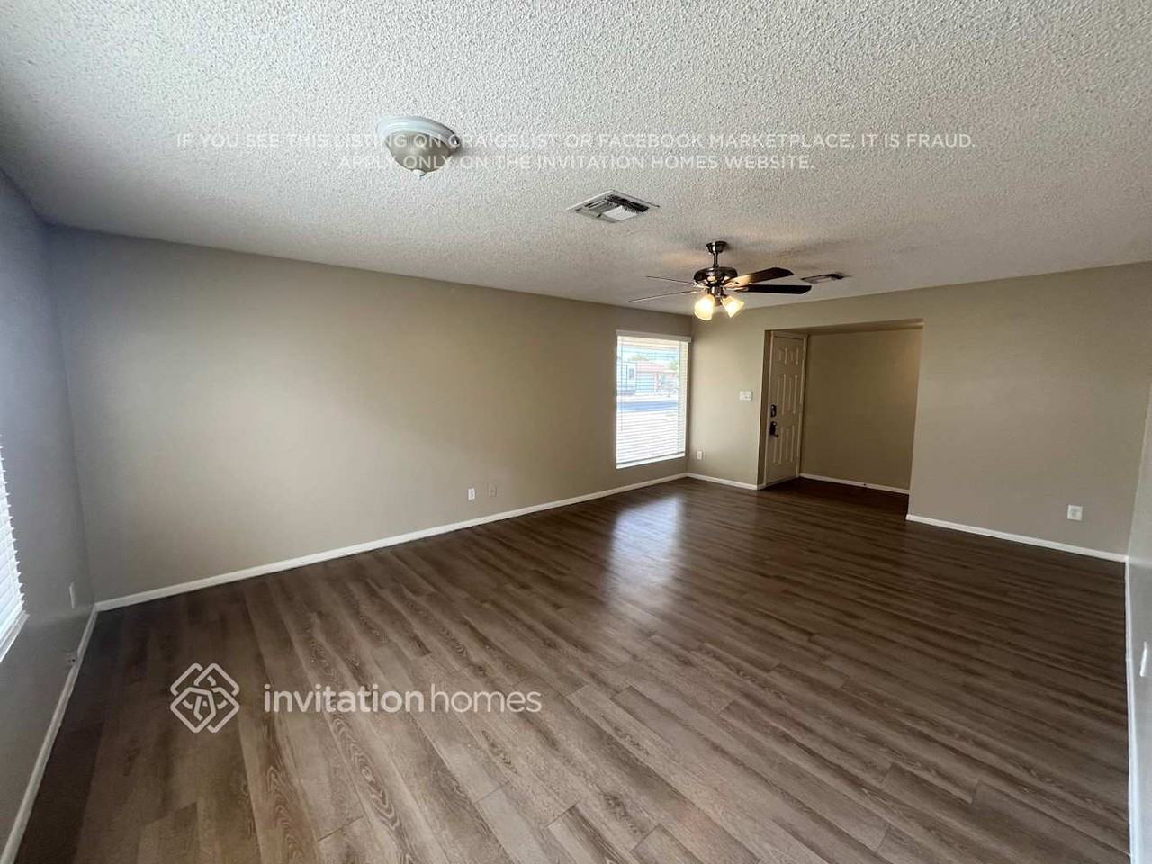 5638 W Comet Ave - Photo 4 of 21