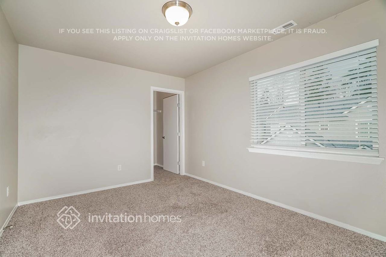 15329 87th Ave E - Photo 6 of 11