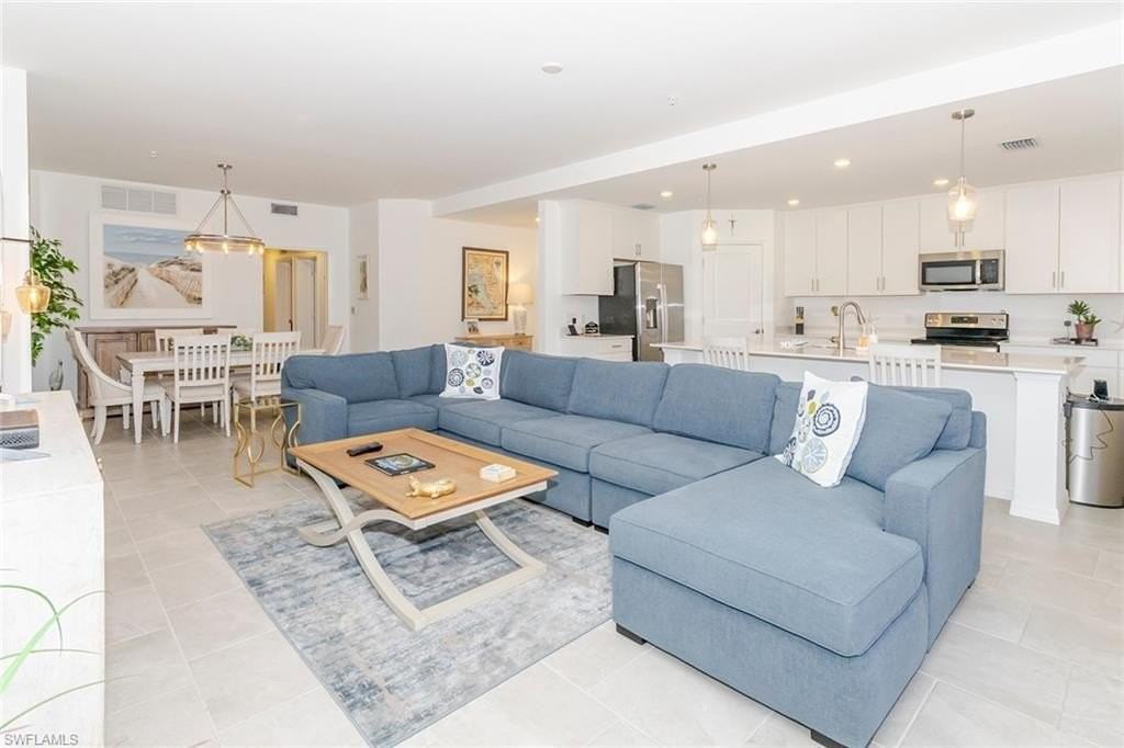 5710 5710 Melbourne Ct unit: 6511 #6511 - Photo 4 of 50