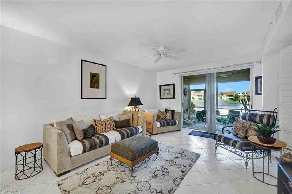 2469 Millcreek Ln Apt 102 #102 - Photo 4 of 22