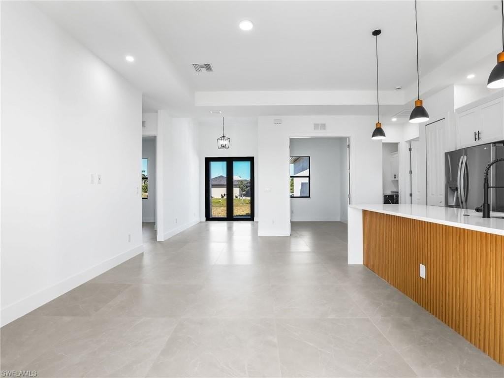 2109 Nw 17th Pl - Photo 7 of 31