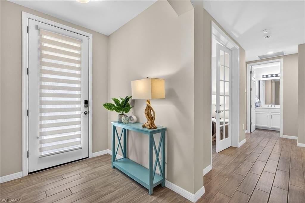 14567 Edgewater Cir - Photo 2 of 44