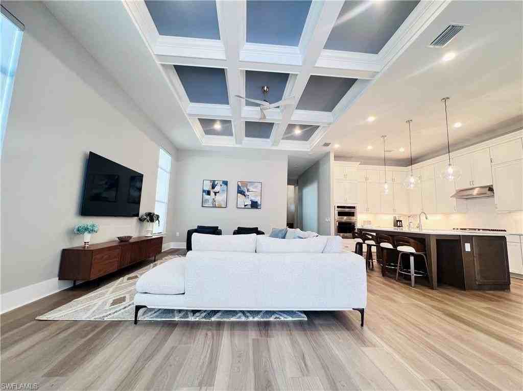 9124 Raintree St - Photo 6 of 34