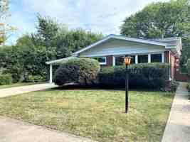 featured image of 3643 Greenwood St