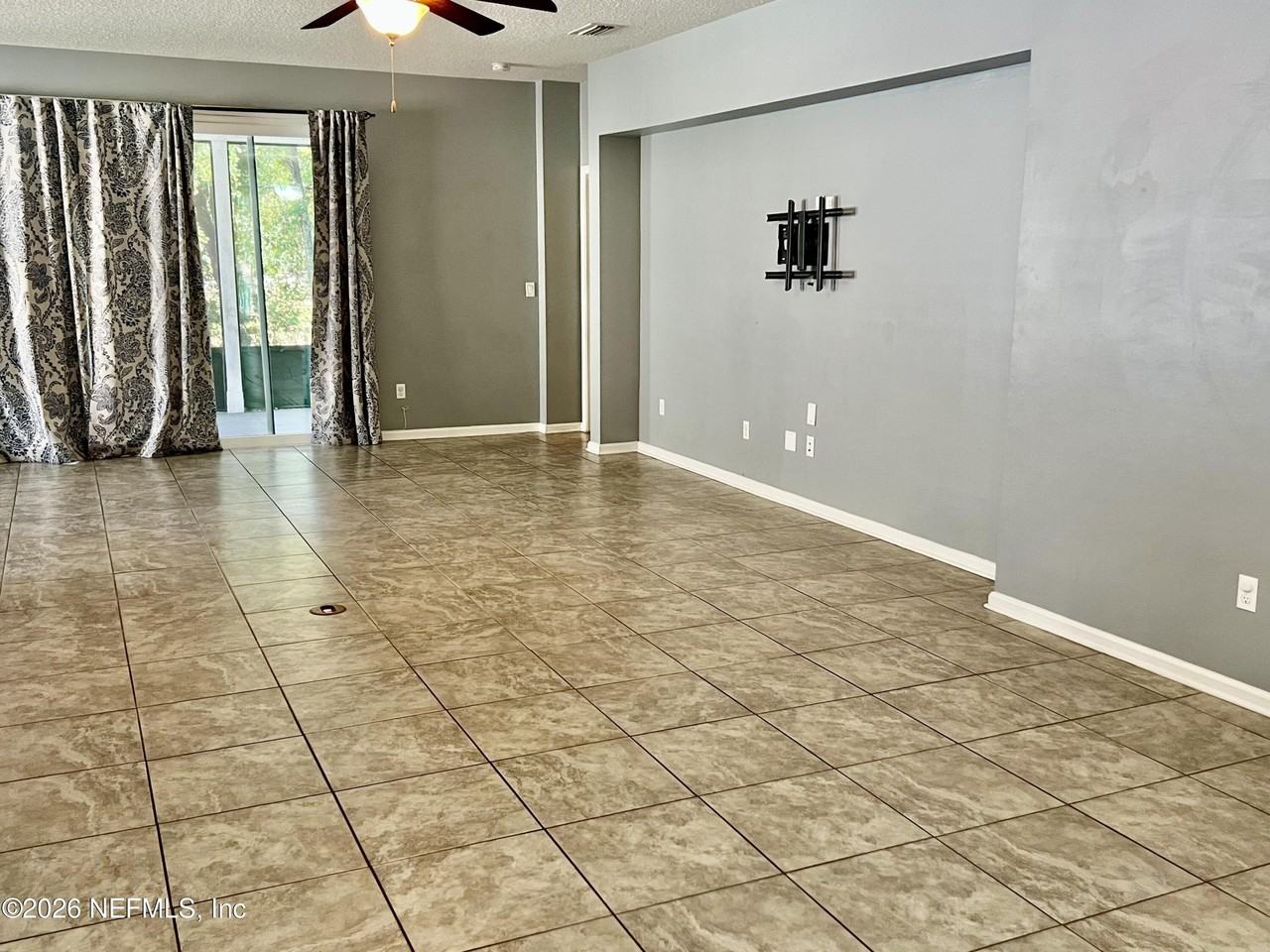 11573 Sycamore Cove Ln - Photo 6 of 22