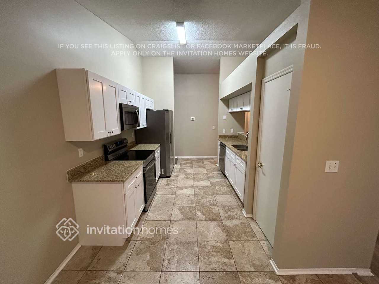 3478 Jade Ln - Photo 4 of 14