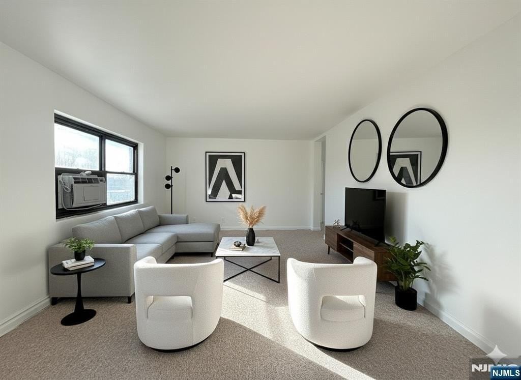 3031 3031 Edwin 5C - Photo 2 of 26