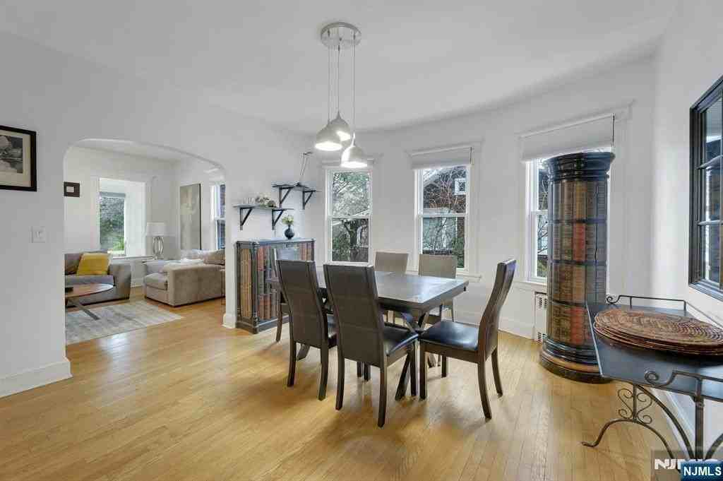 61 Hillside Ave - Photo 7 of 19