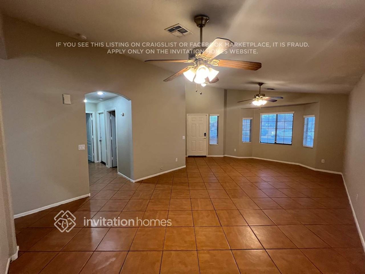 7621 E Contessa St - Photo 2 of 16