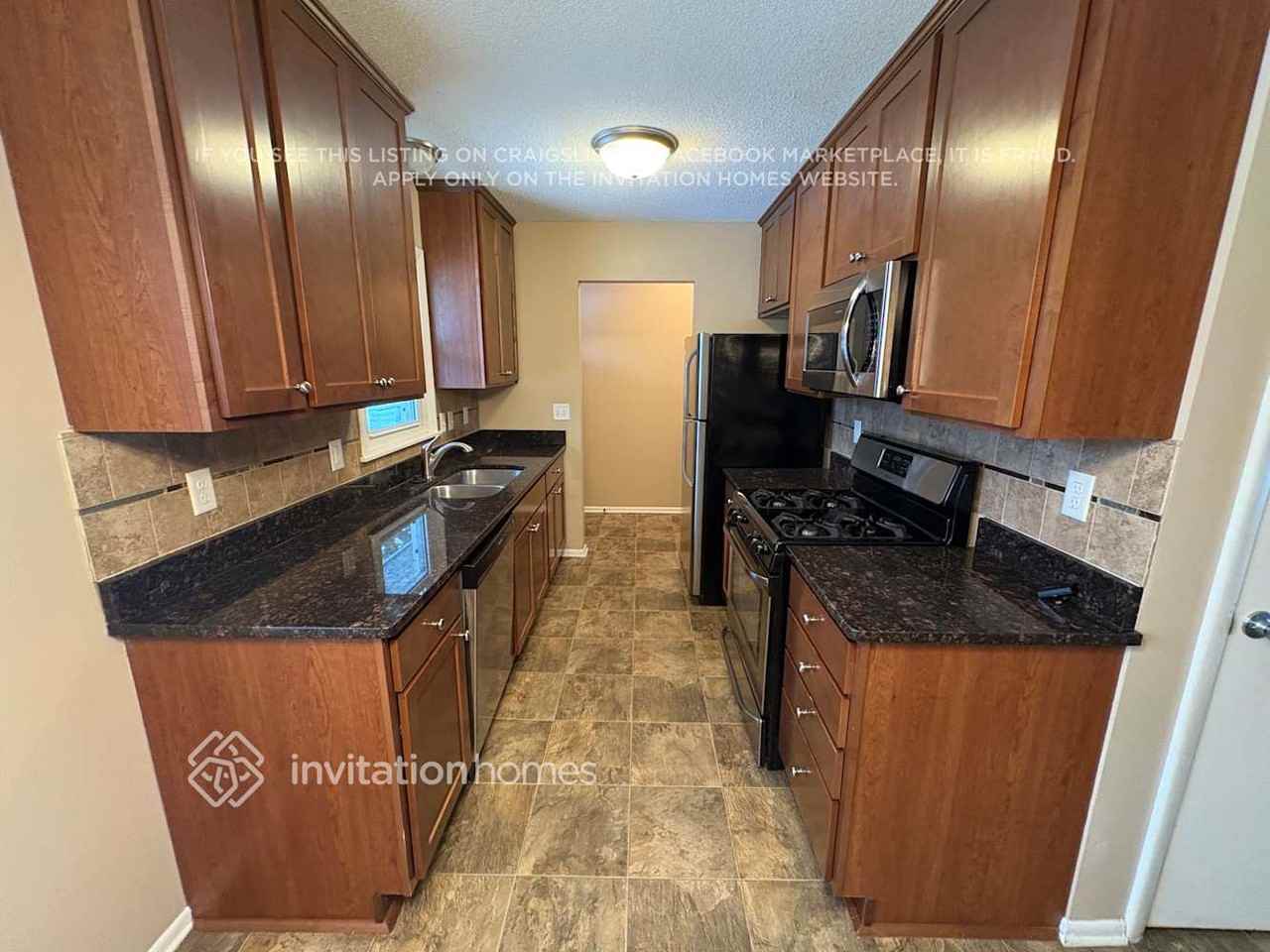 2675 2nd St N - Photo 4 of 17