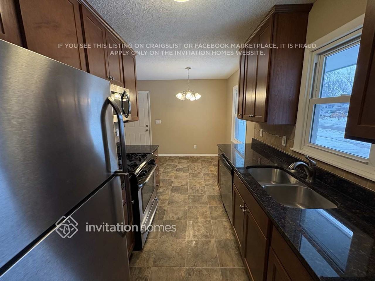 2675 2nd St N - Photo 5 of 17