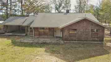 featured image of 1040 Grey Ln