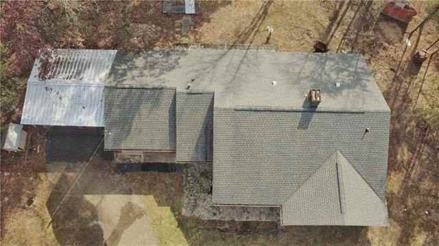 1040 Grey Ln - Photo 2 of 15