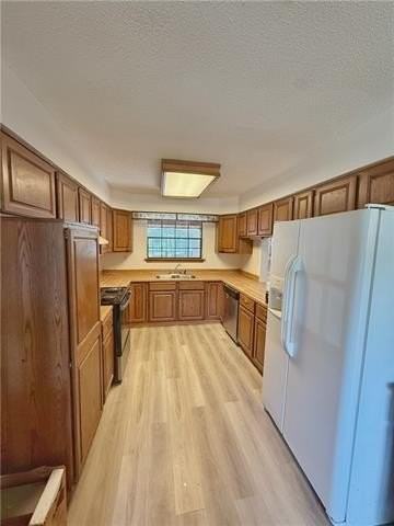 1040 Grey Ln - Photo 6 of 15