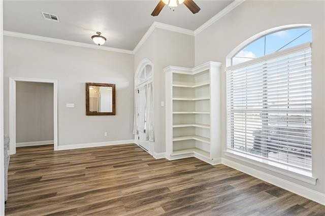 114 Gregory Dr - Photo 7 of 15