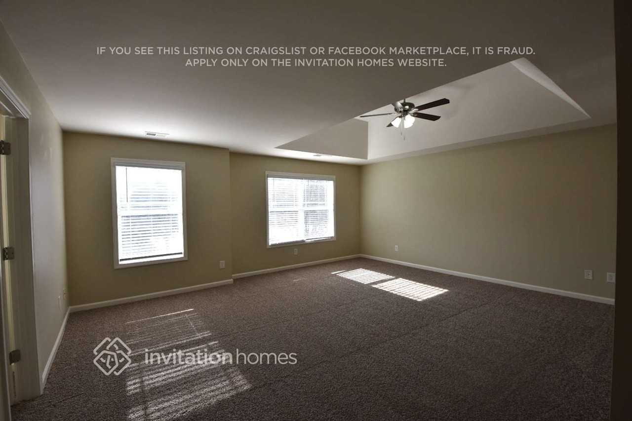 3679 Devon Park Ln Nw - Photo 5 of 11