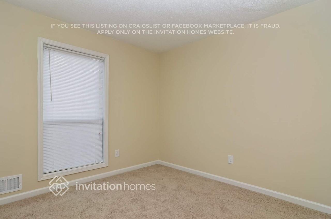 6712 Songwood Dr - Photo 3 of 9