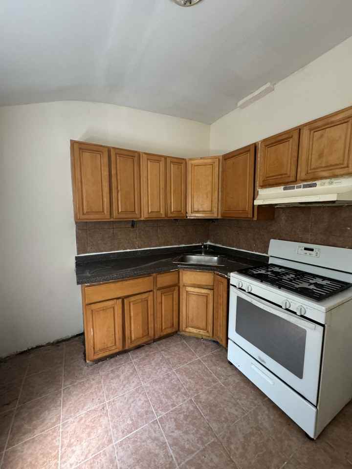 3426 N Bouvier St #1 - Photo 7 of 13