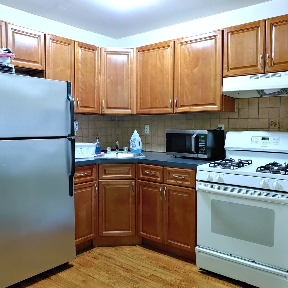 Intervale Ave & E 165th St - Photo 5 of 7