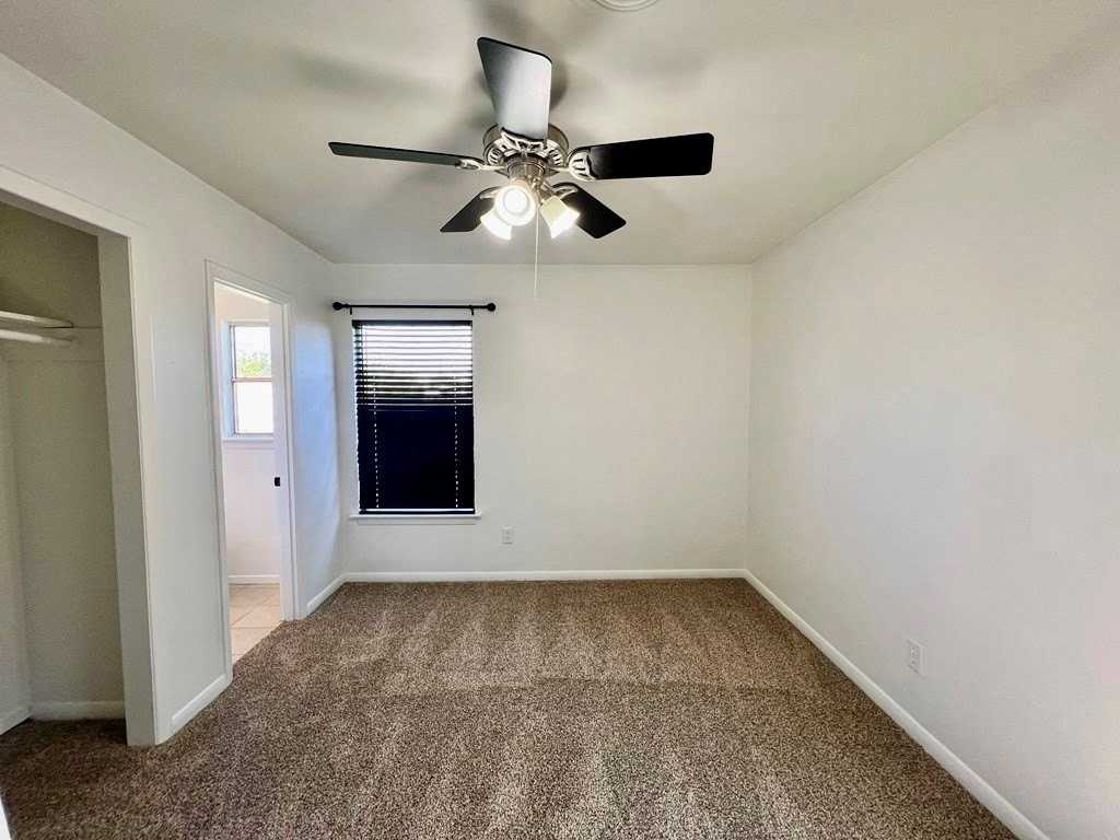 1803 Fernwood St - Photo 7 of 12