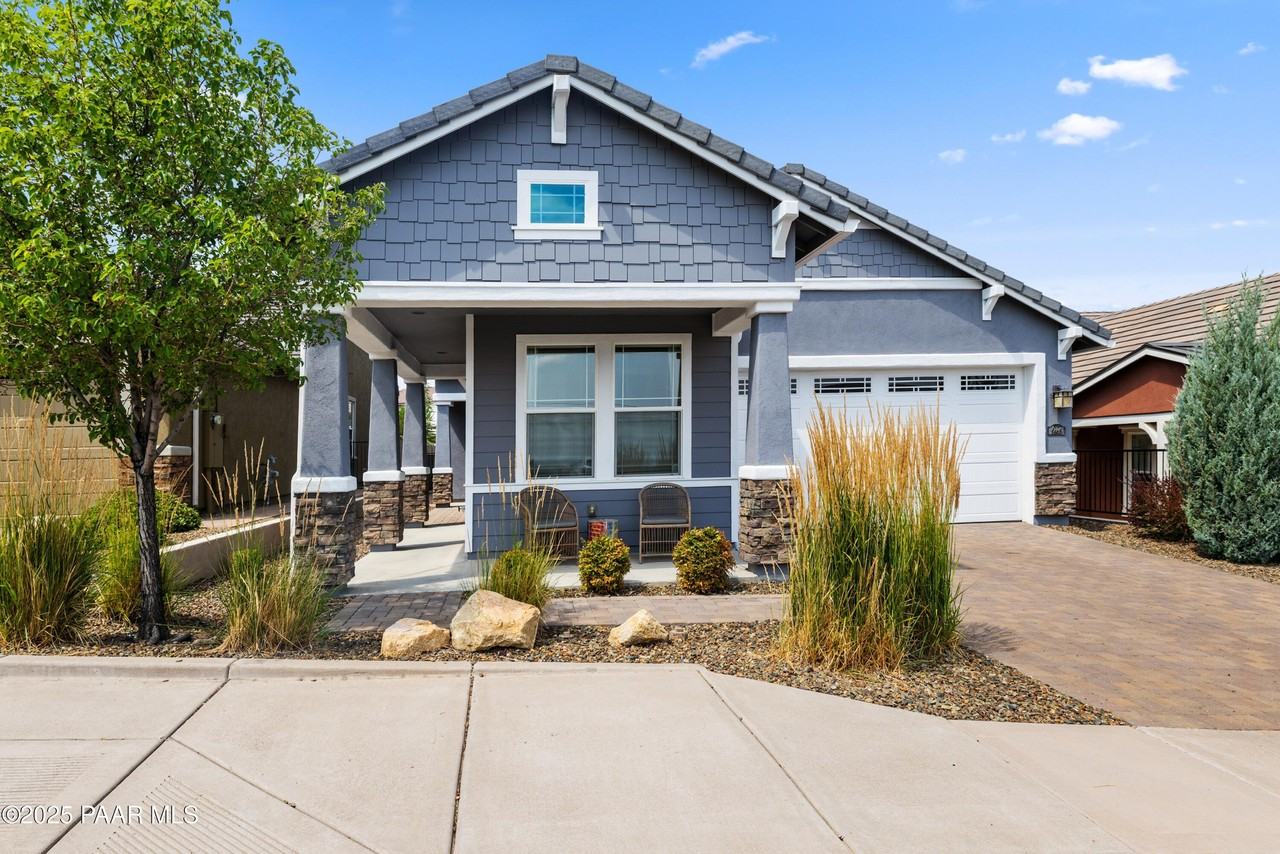 1465 Varsity Dr - Photo 2 of 40