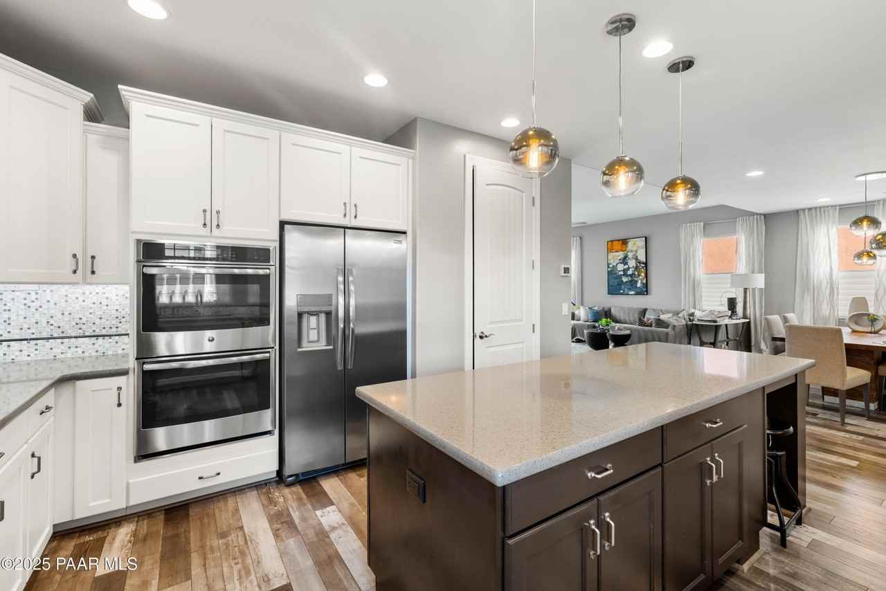 1465 Varsity Dr - Photo 6 of 40