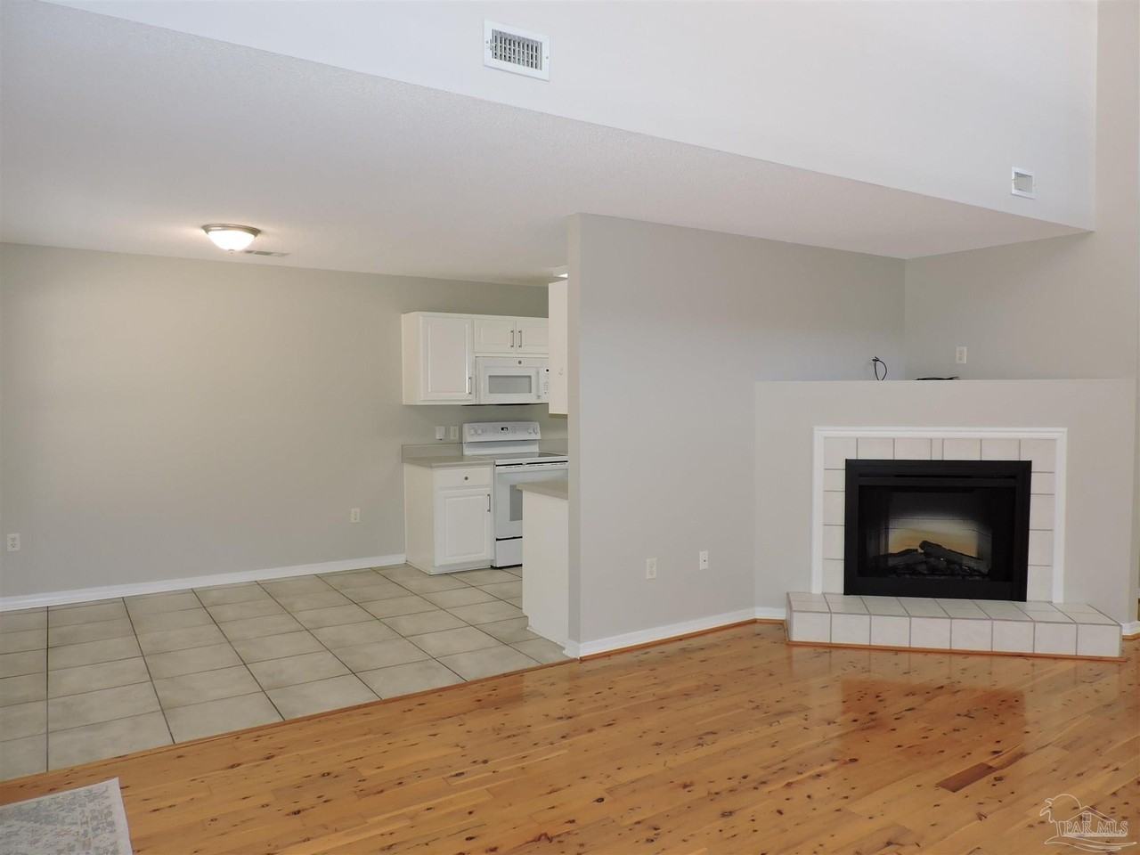 6298 Cottage Woods Dr - Photo 5 of 19